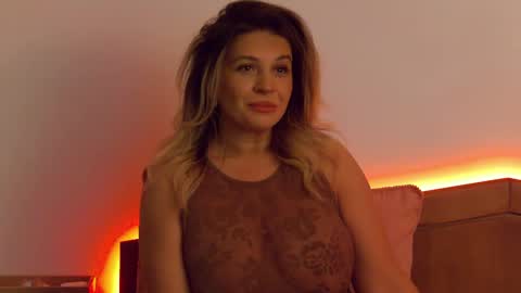 Snapshot of sublimecarla chatting on April 28, 2:49 am Carla online show from April 28, 2:49 am