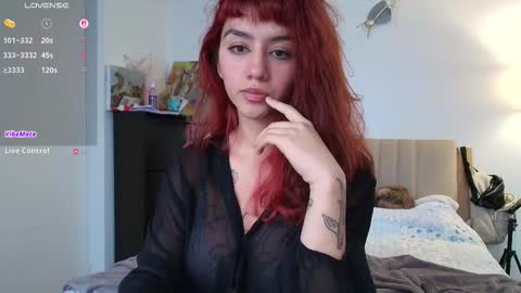 Snapshot of sublimetouch chatting on February 16, 9:44 pm Zoe online show from February 16, 9:44 pm