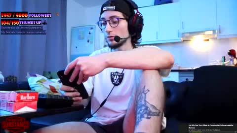 Im Substanc3  online show from October 26, 9:21 pm