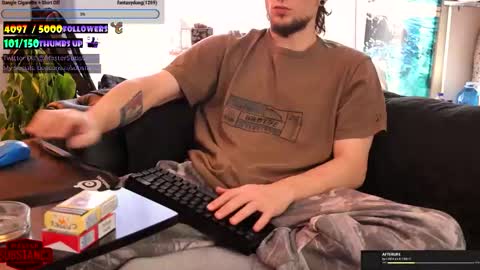 Im Substanc3  online show from November 25, 10:04 am