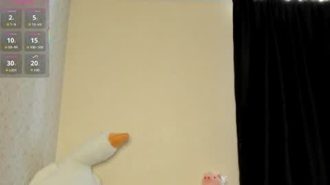 Snapshot of succubantra chatting on April 19, 12:59 pm Chloe online show from April 19, 12:59 pm
