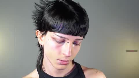 Angel  online show from December 5, 10:02 am