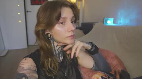 succubus_66 online show from April 3, 9:40 am