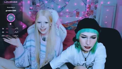 succubus_leslie online show from March 4, 11:00 pm
