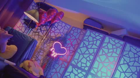 Snapshot of succubus_rosemilk chatting on October 12, 2:54 am Succubus RoseMilk online show from October 12, 2:54 am