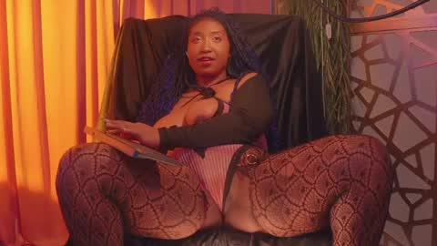 Succubus RoseMilk online show from May 14, 1:56 am