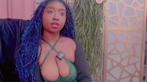 Succubus RoseMilk online show from May 14, 10:27 pm