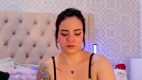 Luna  online show from November 23, 5:46 pm