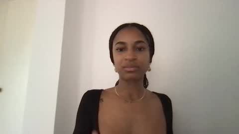 Snapshot of succubussirena chatting on April 16, 12:17 pm Succubus Sirena online show from April 16, 12:17 pm