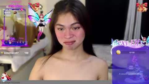 Snapshot of suckablechick chatting on January 2, 9:00 am Marry online show from January 2, 9:00 am