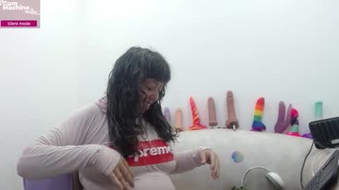 Sucky  online show from February 17, 12:23 pm