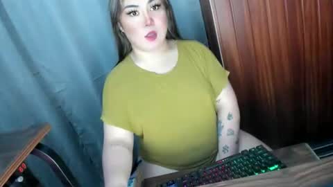 Millany online show from April 2, 2:09 am