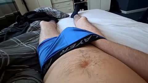 Snapshot of suckitbitch93 chatting on April 6, 11:11 am suckitbitch93 online show from April 6, 11:11 am