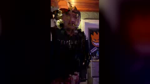 Snapshot of suckitorfukit chatting on January 10, 2:46 am suckitorfukit online show from January 10, 2:46 am