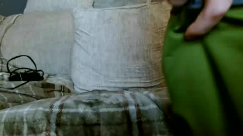 suckmywhitecock25 online show from May 13, 4:26 pm