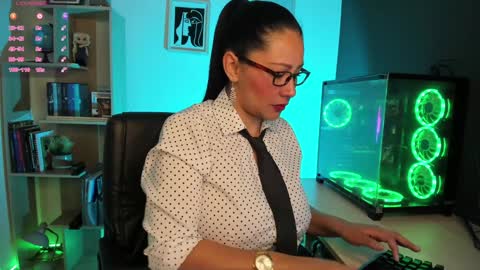Andrea online show from January 13, 1:23 am