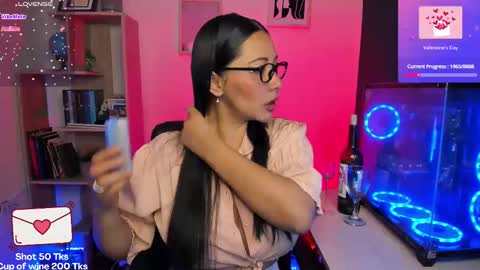 Andrea online show from February 16, 5:37 pm