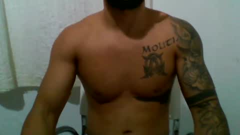 Snapshot of suetsemsay chatting on February 11, 12:38 am suetsemsay online show from February 11, 12:38 am