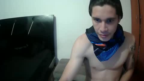 suez666 online show from November 15, 8:33 am