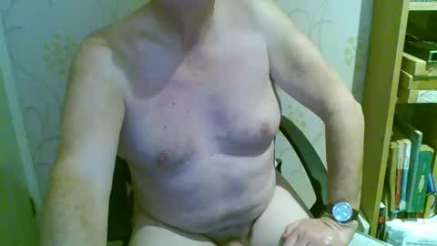 Snapshot of suffolkboy4 chatting on March 31, 7:36 pm suffolkboy4 online show from March 31, 7:36 pm