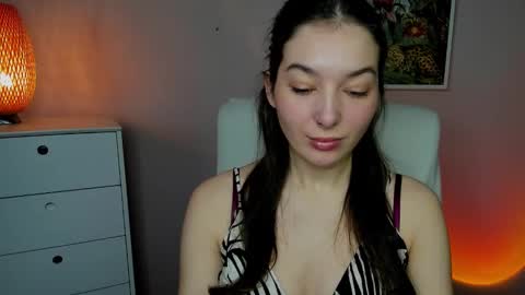 Megan online show from December 18, 9:04 am