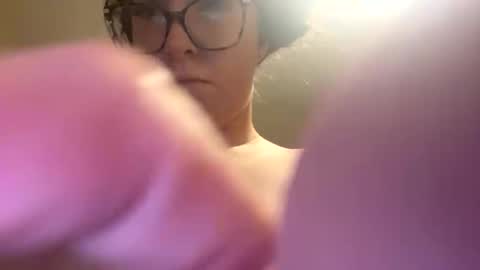 sugarbaby2625 online show from October 22, 9:25 pm