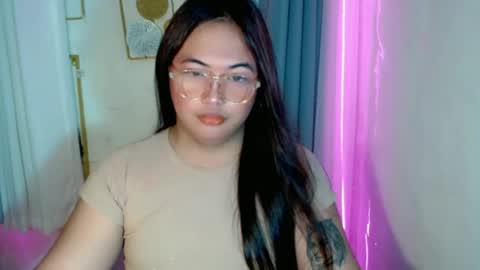 belle online show from May 11, 2:45 pm