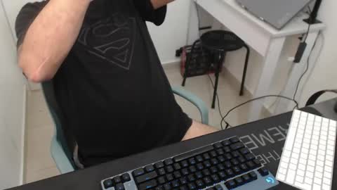 Johnny online show from April 12, 3:17 pm