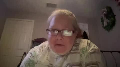 Snapshot of sugarlips44 chatting on August 1, 7:18 am sugarlips44 online show from August 1, 7:18 am