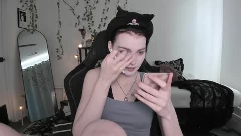 Snapshot of sugarmiette chatting on June 5, 6:57 pm Ella online show from June 5, 6:57 pm