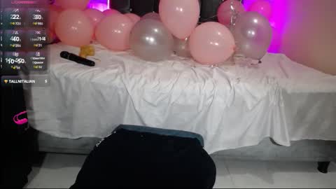 Snapshot of sugarmommy22 chatting on February 26, 4:39 pm kira online show from February 26, 4:39 pm