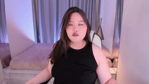 Snapshot of sugarnekoo chatting on October 7, 8:22 am Neko follow me online show from October 7, 8:22 am