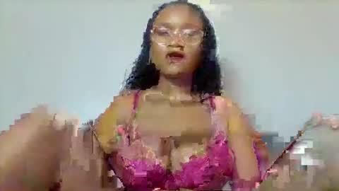 Snapshot of sugarspicexxx24 chatting on October 12, 12:37 pm SugarSpiceXXX24 online show from October 12, 12:37 pm