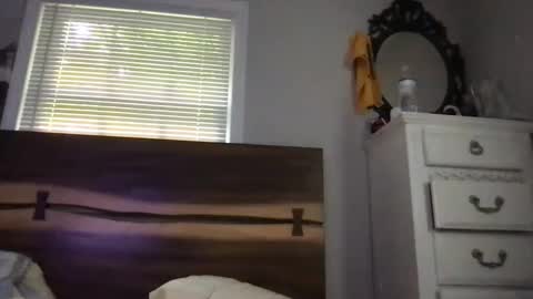 sugarwhite11 online show from October 7, 4:26 pm