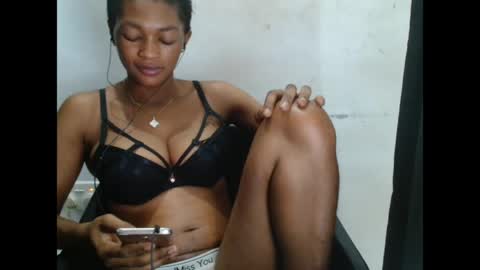 Snapshot of sugarxpussy chatting on April 5, 11:51 am sugarxpussy online show from April 5, 11:51 am