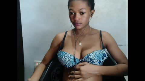 Snapshot of sugarxpussy chatting on April 27, 10:46 am sugarxpussy online show from April 27, 10:46 am