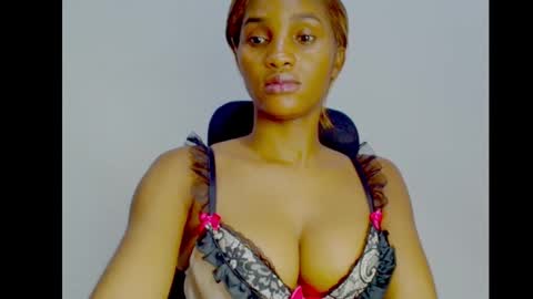 Snapshot of sugax_cuntwetxx chatting on September 20, 12:33 am Ivy online show from September 20, 12:33 am