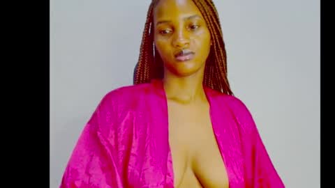 Ivy online show from February 6, 5:23 am