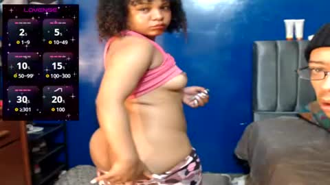 suggabrown_ online show from June 26, 8:41 am