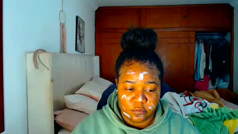 Cami   Back in 2 hours online show from October 12, 5:06 am