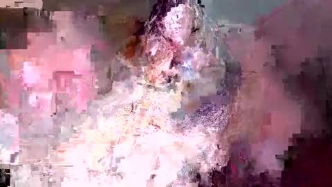 Snapshot of suicunebitch chatting on January 8, 7:49 pm Ophelia online show from January 8, 7:49 pm