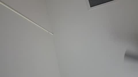 Snapshot of suicunebitch chatting on January 11, 8:03 pm Ophelia online show from January 11, 8:03 pm