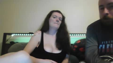 Snapshot of suitedandbossy chatting on February 11, 1:10 am SuitedandBossy online show from February 11, 1:10 am