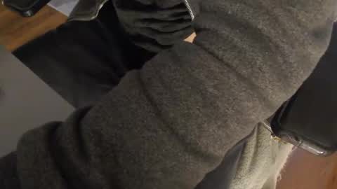 Snapshot of suitenothing chatting on January 17, 11:51 pm Suite suite nothing online show from January 17, 11:51 pm