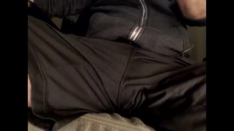 Snapshot of suitenothing chatting on February 17, 3:47 am Suite suite nothing online show from February 17, 3:47 am