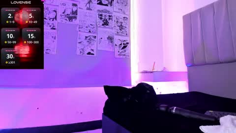 Snapshot of sukifuyu__ chatting on December 12, 6:53 pm online show from December 12, 6:53 pm