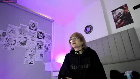 Snapshot of sukifuyu__ chatting on December 16, 12:49 pm online show from December 16, 12:49 pm