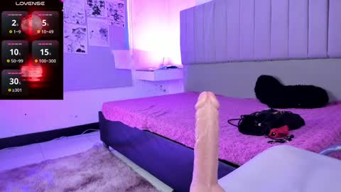 Snapshot of sukifuyu__ chatting on December 16, 3:54 pm online show from December 16, 3:54 pm