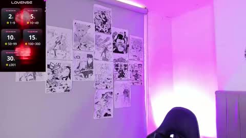 Snapshot of sukifuyu__ chatting on February 10, 6:35 pm online show from February 10, 6:35 pm