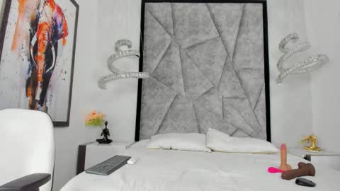 sukisimmons online show from January 6, 3:49 pm